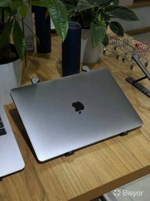 Ноутбук MacBook Pro 13.3 дюйма 2017 Intel Core i5 16/512GB