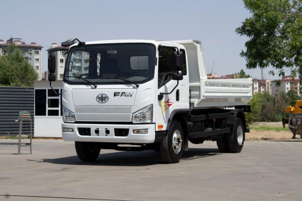 Автосамосвал FAW 4 куб