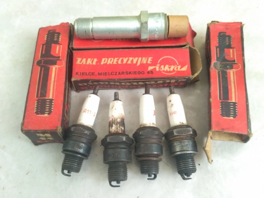 2x экранированные свечи зажигания M14 175ERH