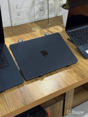 Apple MacBook Air M2 13 8/512GB