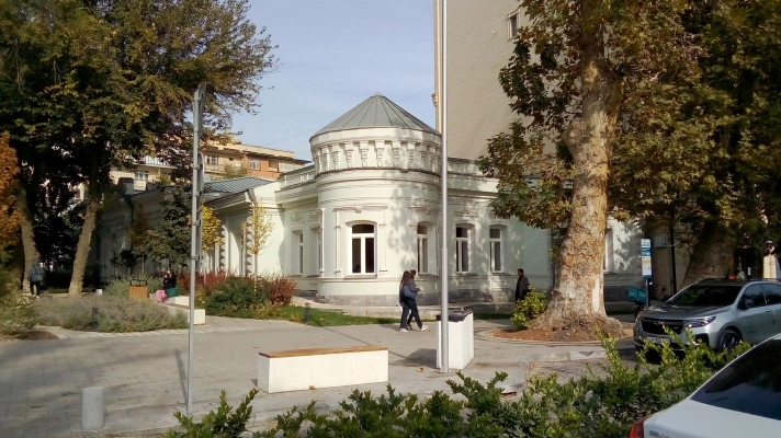 Автор ищет работу