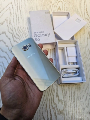 Смартфон Samsung Galaxy S6 32GB