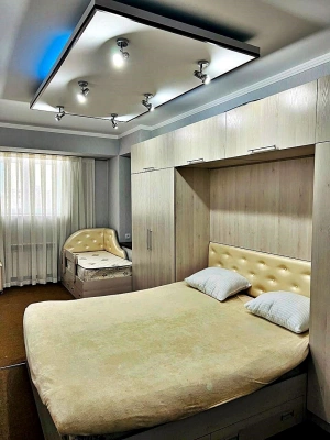 Ц- 5. (метро: Минор). Евро- квартира в Центре Города.