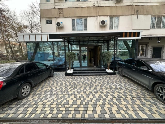 Офис (105 м²) на ул. Афросиаб (метро Ойбек, ЦУМ)...