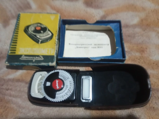 Продаю фотоэлектрический экспонометр