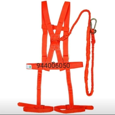 Спасательный пояс, монтажные пояса и каска
