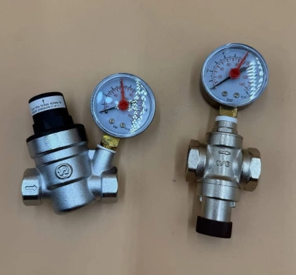 Редуктор кран  для воды манометром.