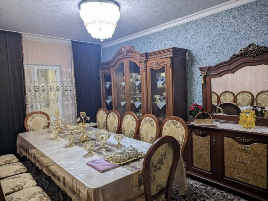 Продаётся 3-комнатная квартира на массиве Куйлюк-7 (метро "Таларык")