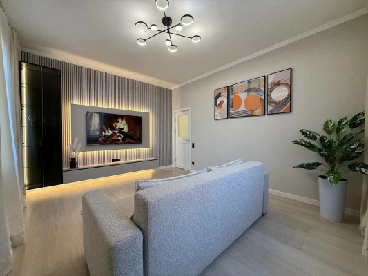 Продам новый евролюкс 2/3/5 улМироншох жкГолден хаус 51кв.м